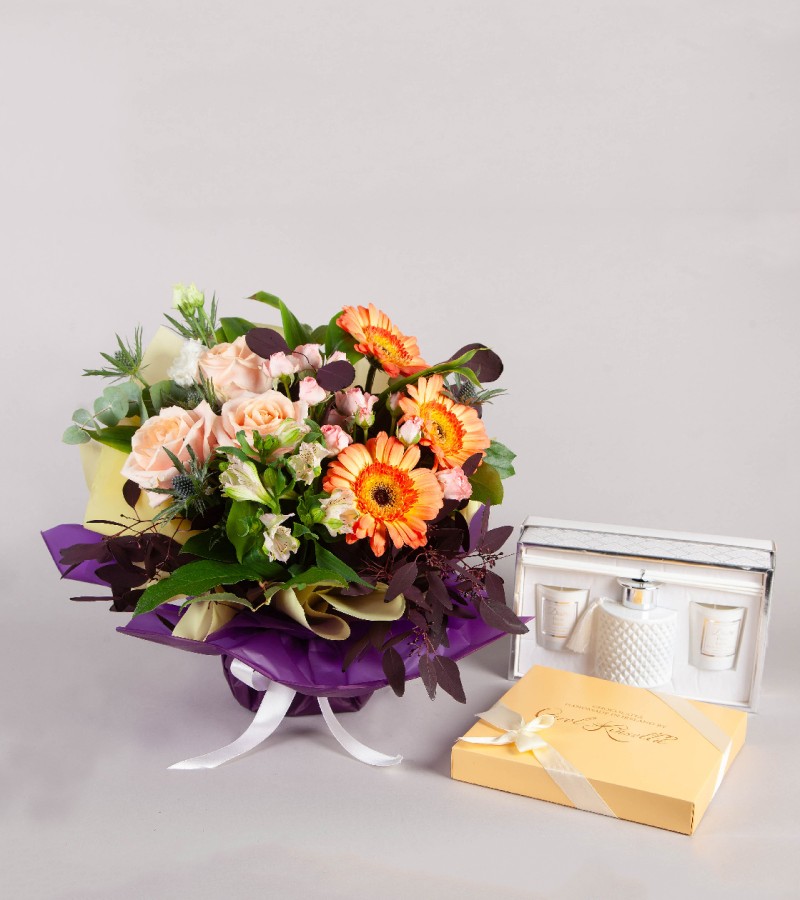 Colourful Beauty with Diffuser, Candle & Chocolates