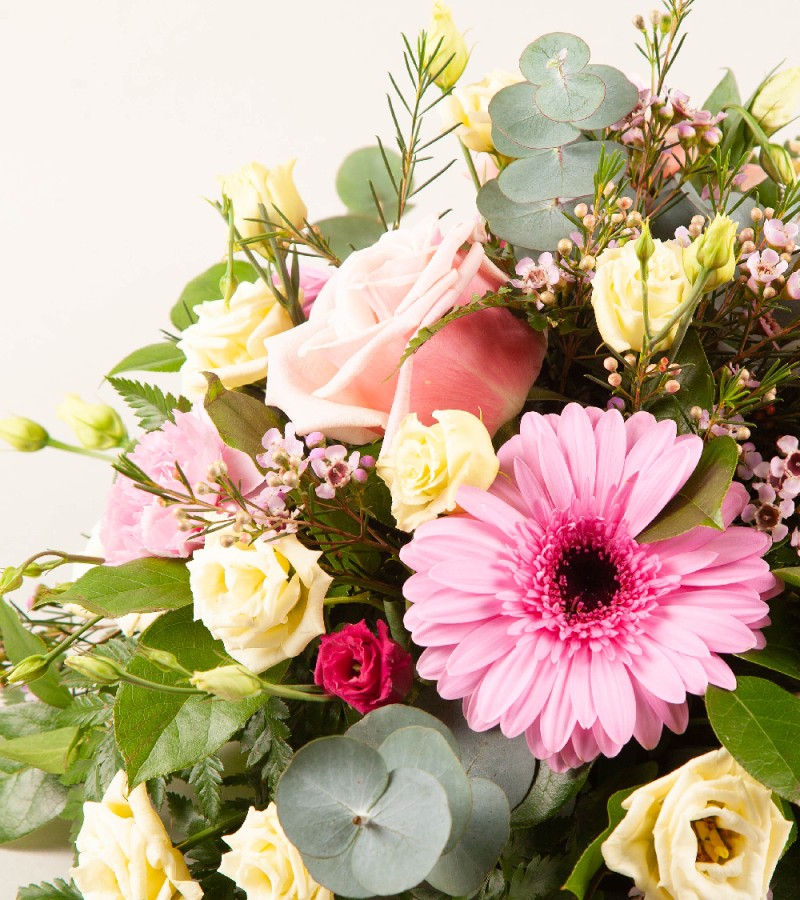 Sympathy Posy Pink