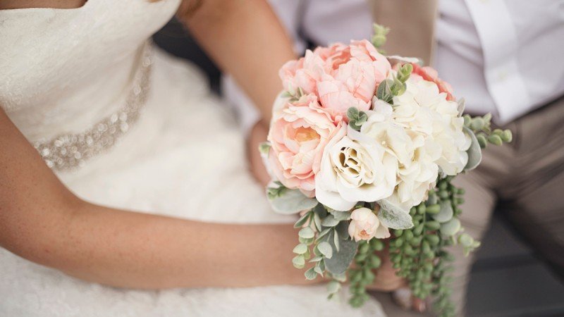 How to pick the perfect Bridal Bouquet