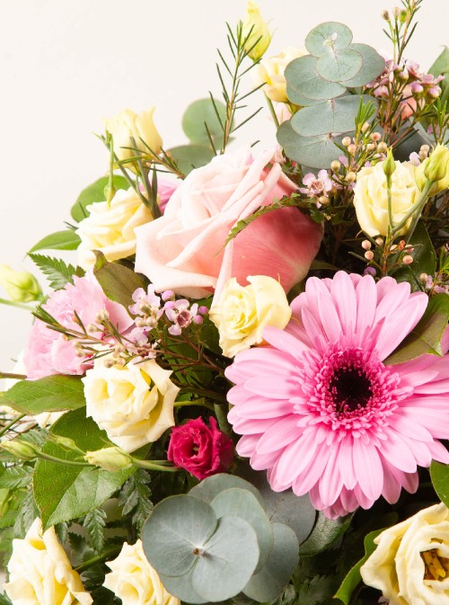 Sympathy Posy Pink